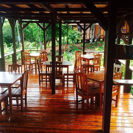 The Lighthouse Hotel Little Corn Island Exterior foto